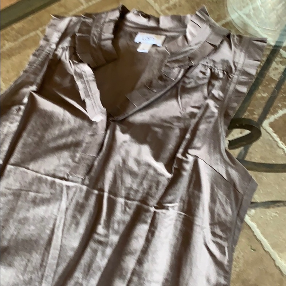 Ann Taylor Loft Women’s Top.  Like New - Picture 6 of 8